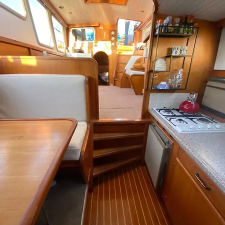 Botel The Marina Experience Athlone