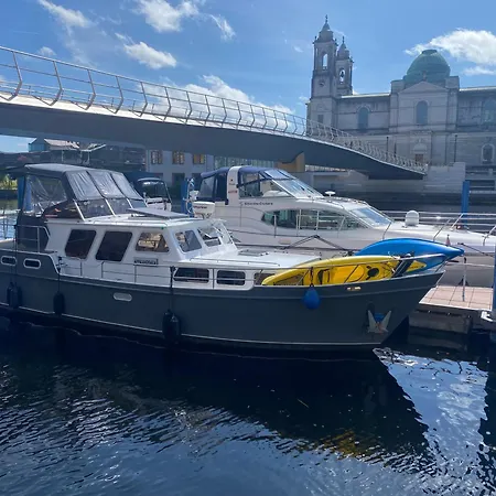 The Marina Experience Botel Athlone