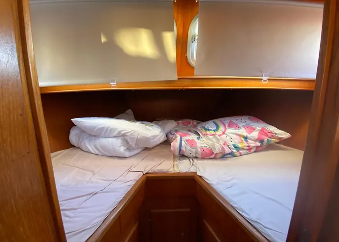 The Marina Experience * את'לון